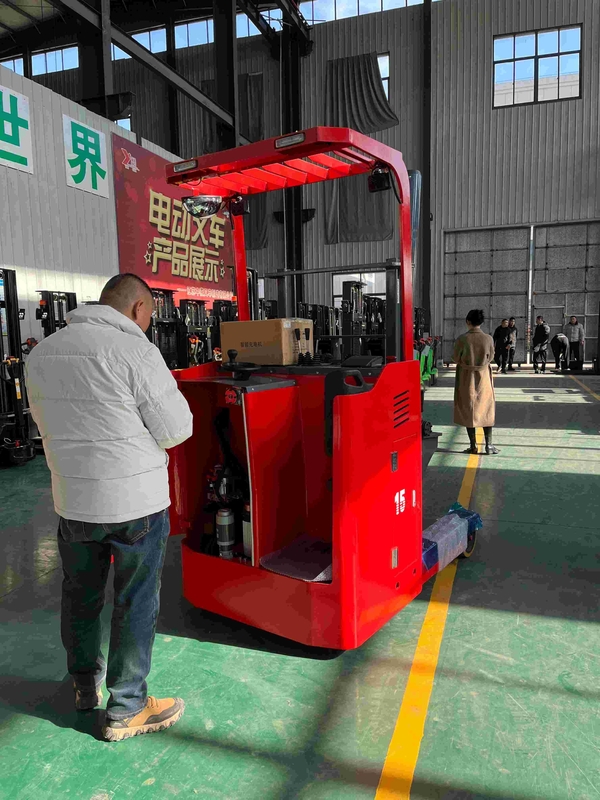 Prevent Damage To Paper Rolls Paper Roll Stacker 1 Ton / 2 Ton Electric Forklift Stacker With Mandrel