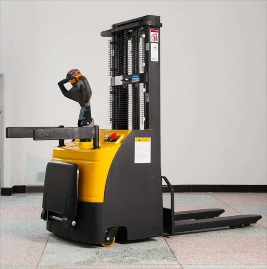 Electric Pallet Stacker with 500mm Load Center 1070mm Fork Length and 1738/2099mm Turning Radius