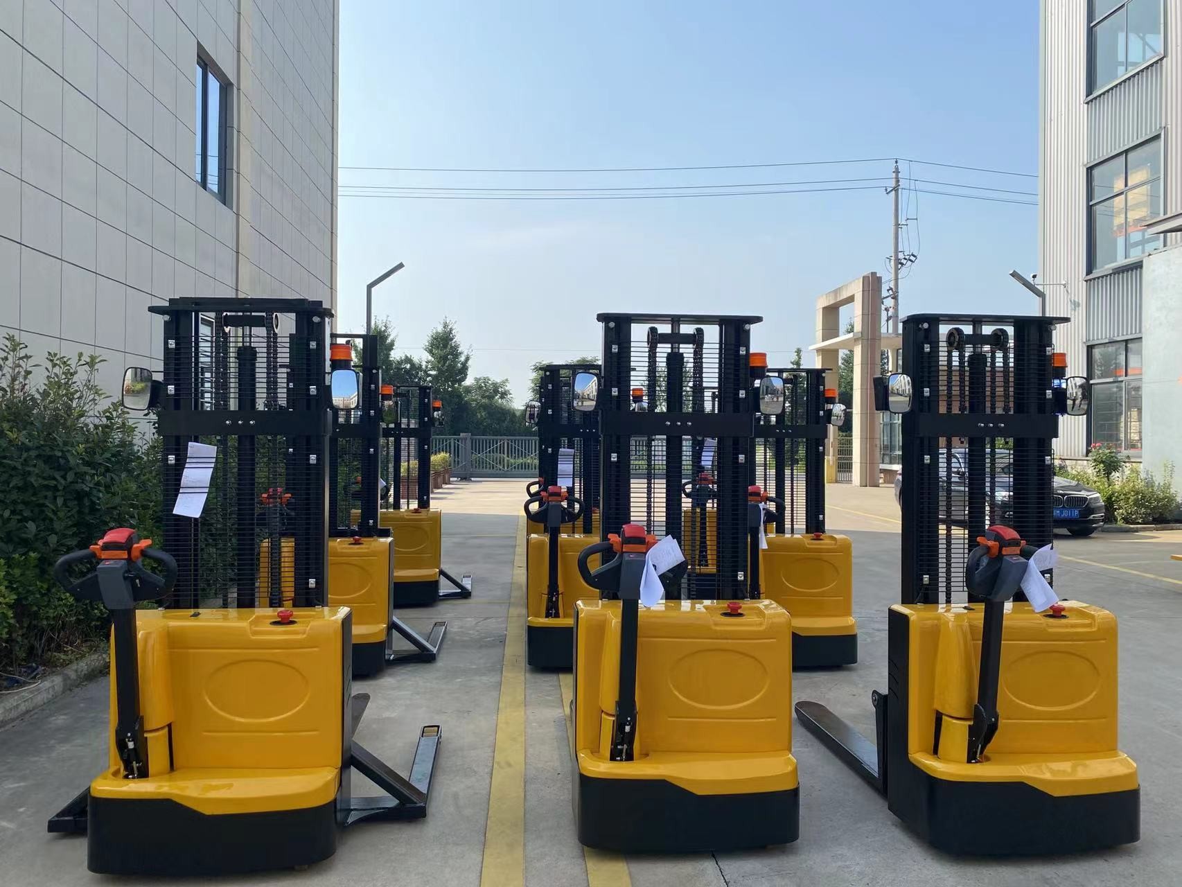 Frist Class Lifting Equipment Walkie Full Electric Lifting Stacker 1500kg 2000kg