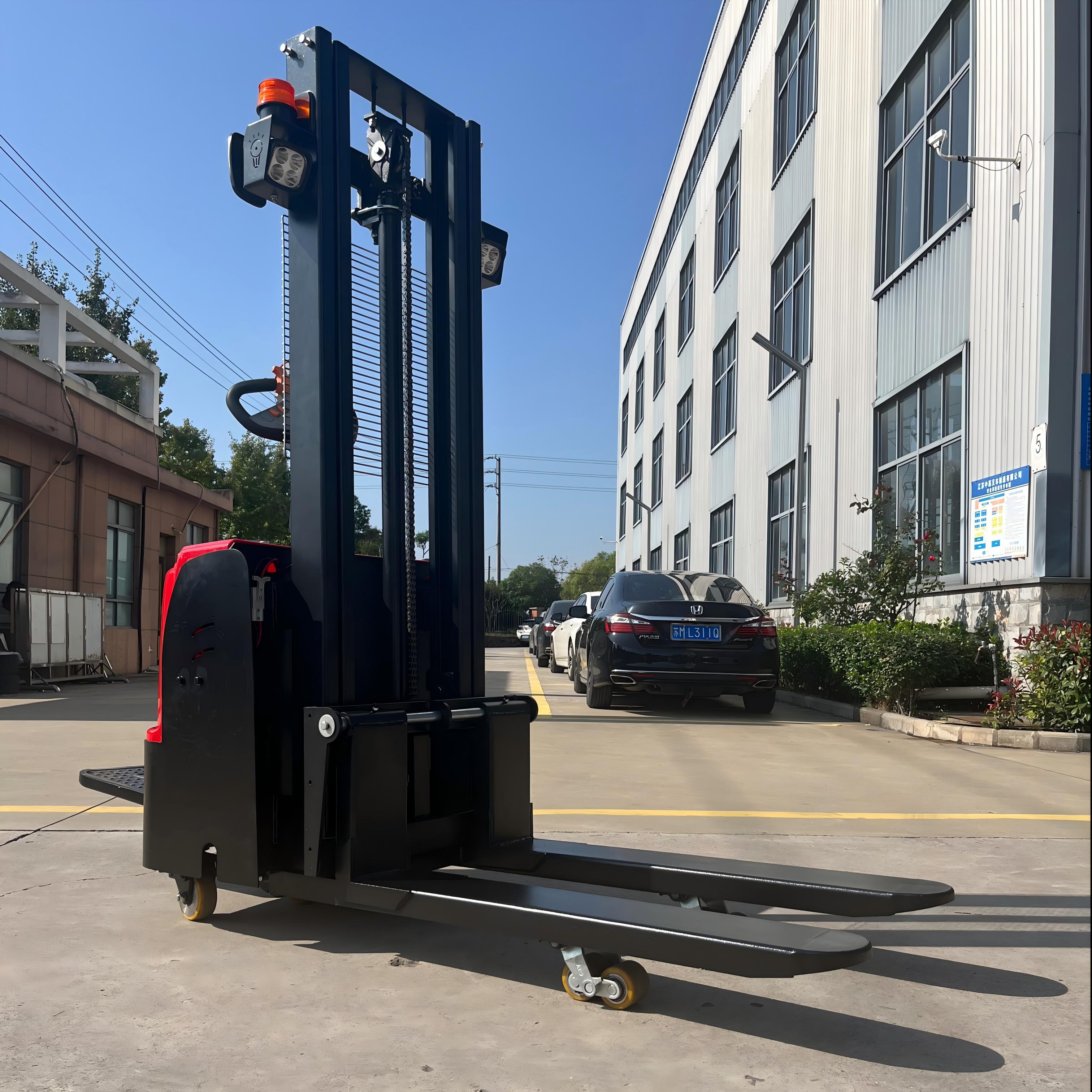 1.5 Ton Electric Pallet Stacker with 3M Lift for Warehouse