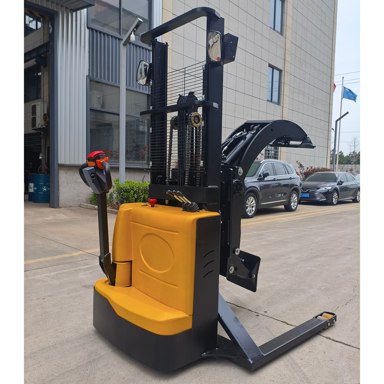 Heavy-Duty High-Performance Walkie Clamp Stacker-0.5T / 1T Loading Capacity,  Pedestrian Electric Clamp Stacker for Warehouse